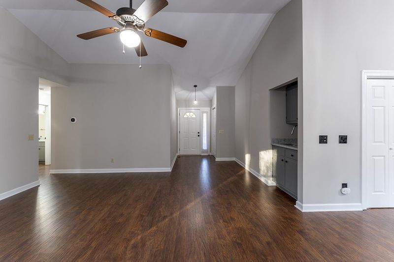 3205 Belfast Ln, Sanford, NC 27332