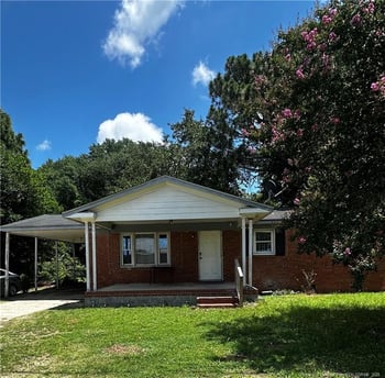3205 Bolton St, Fayetteville, NC 28306
