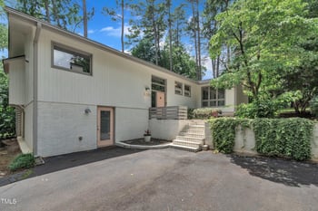3205 Dell Dr, Raleigh, NC 27609