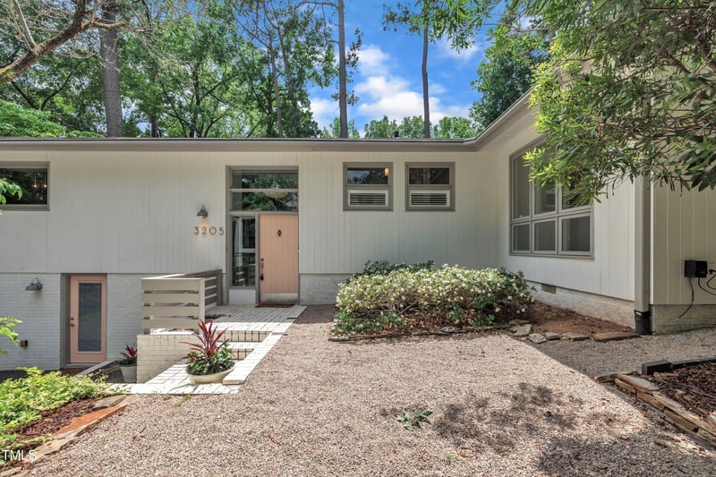3205 Dell Dr, Raleigh, NC 27609