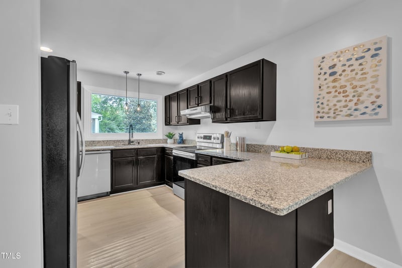 3205 Dell Dr, Raleigh, NC 27609