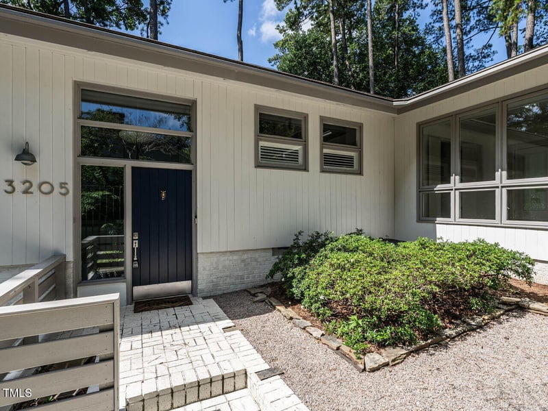3205 Dell Dr, Raleigh, NC 27609