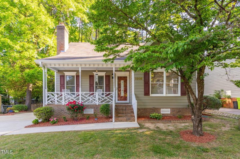 3205 Flintshire Rd, Raleigh, NC 27604