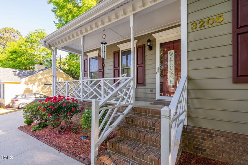 3205 Flintshire Rd, Raleigh, NC 27604