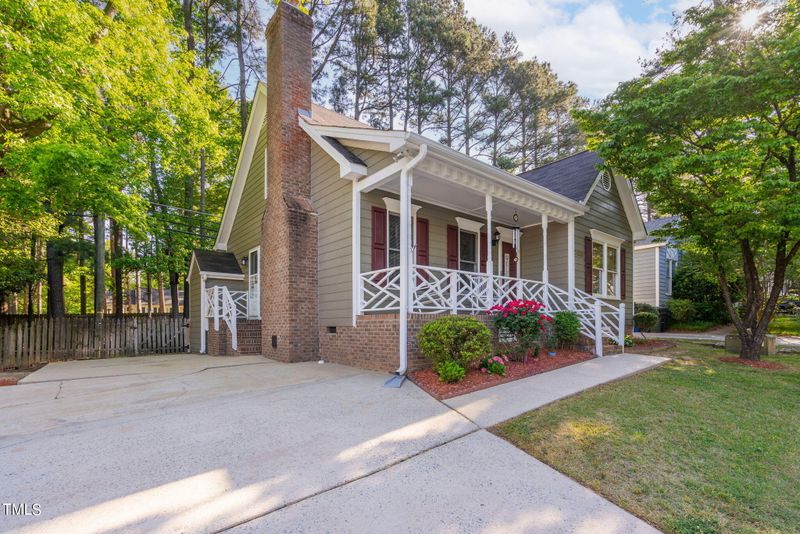 3205 Flintshire Rd, Raleigh, NC 27604