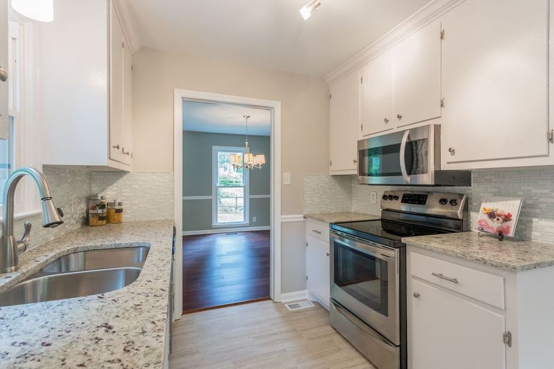 3205 Hornbuckle Pl, Durham, NC 27707