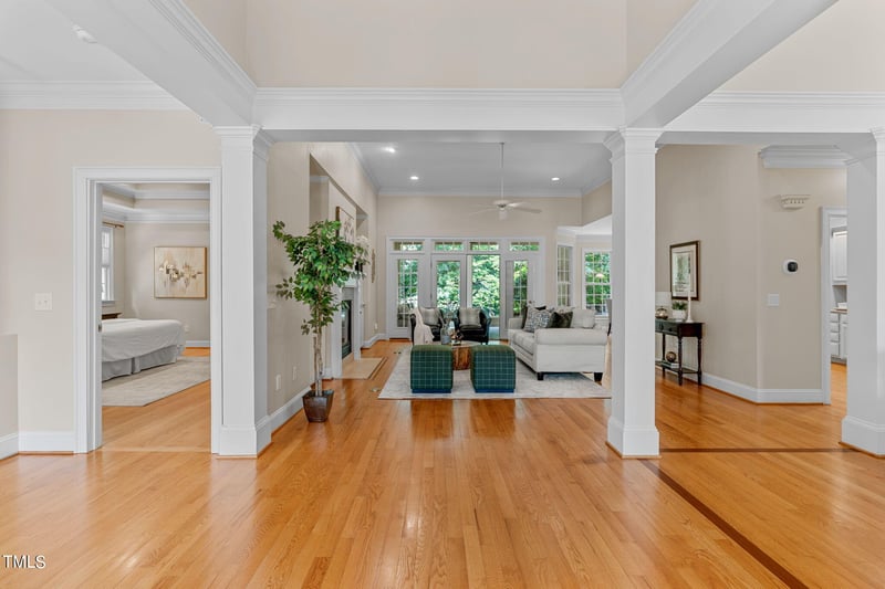 3205 Treetop View Ln, Apex, NC 27539