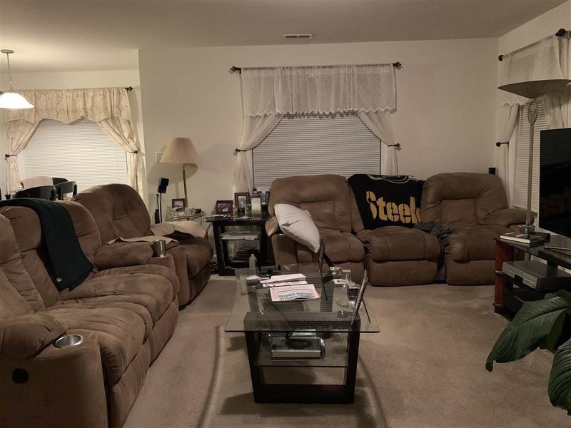 3206 Hayling Dr, Raleigh, NC 27610