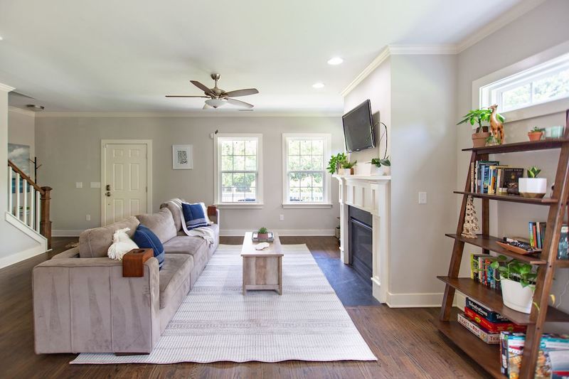 3207 Nantuckett Ave, Durham, NC 27703