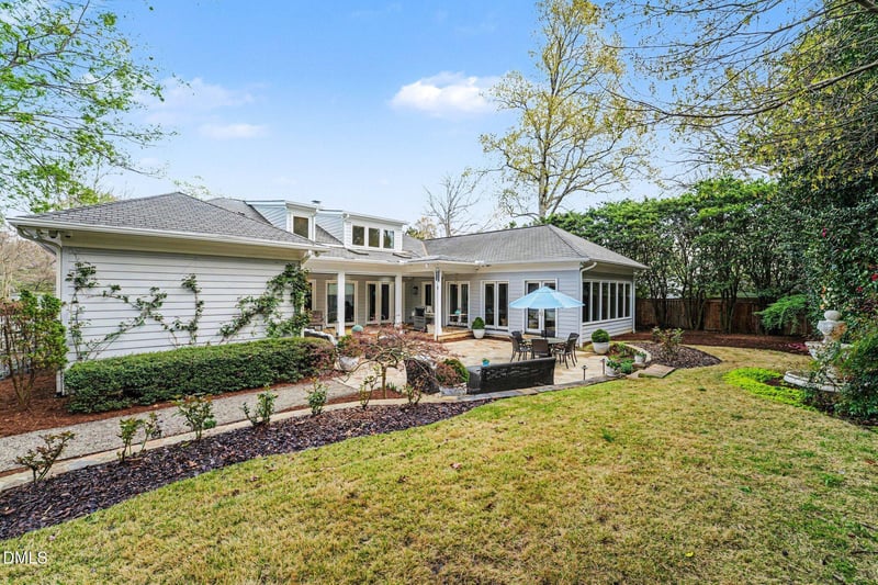 3207 Sussex Rd, Raleigh, NC 27607