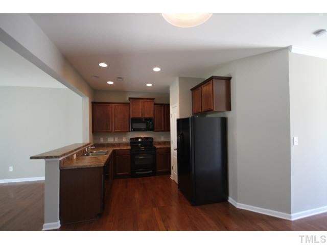 3207 Warm Springs Ln, Raleigh, NC 27610