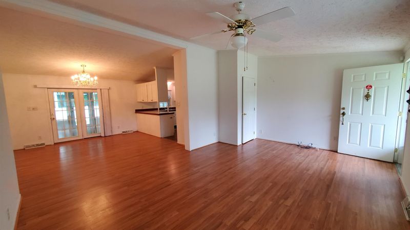 3207 Wicker St, Sanford, NC 27330