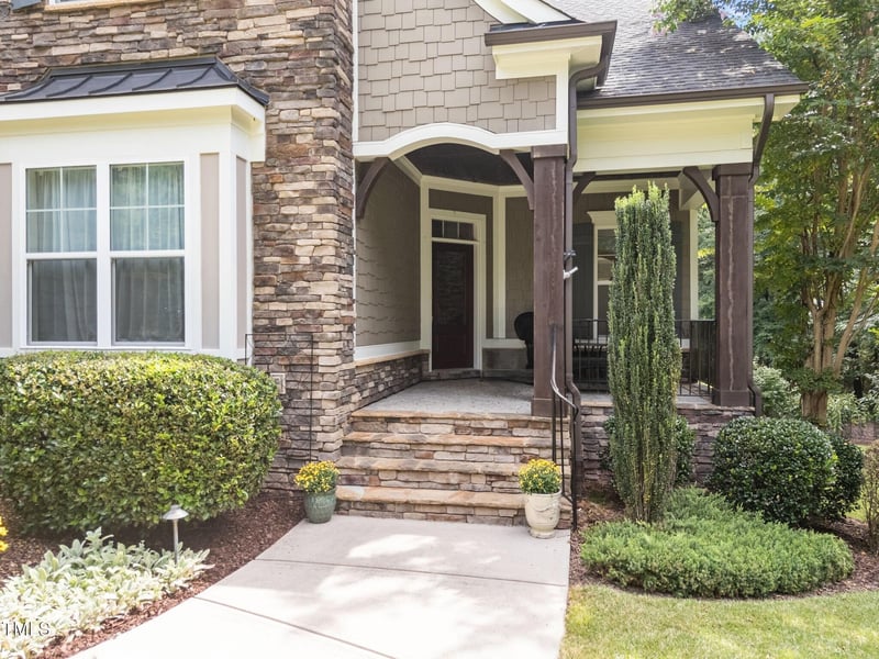 3208 Horsebarn Dr, Durham, NC 27705