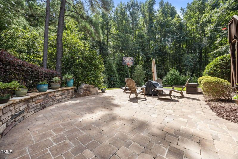 3208 Horsebarn Dr, Durham, NC 27705