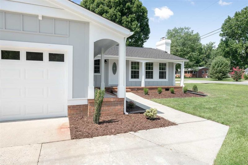 3208 Mebane St, Burlington, NC 27215
