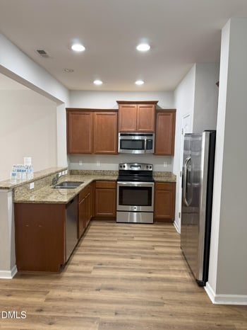 3208 Warm Springs Ln, Raleigh, NC 27610