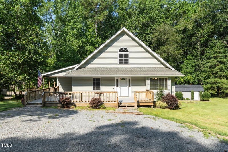 3208 Westchester Dr, Sanford, NC 27332