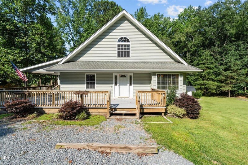 3208 Westchester Dr, Sanford, NC 27332