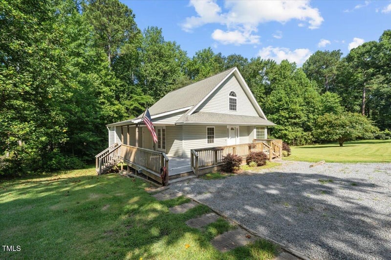 3208 Westchester Dr, Sanford, NC 27332