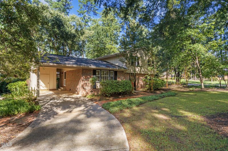3209 Arrowwood Dr, Raleigh, NC 27604