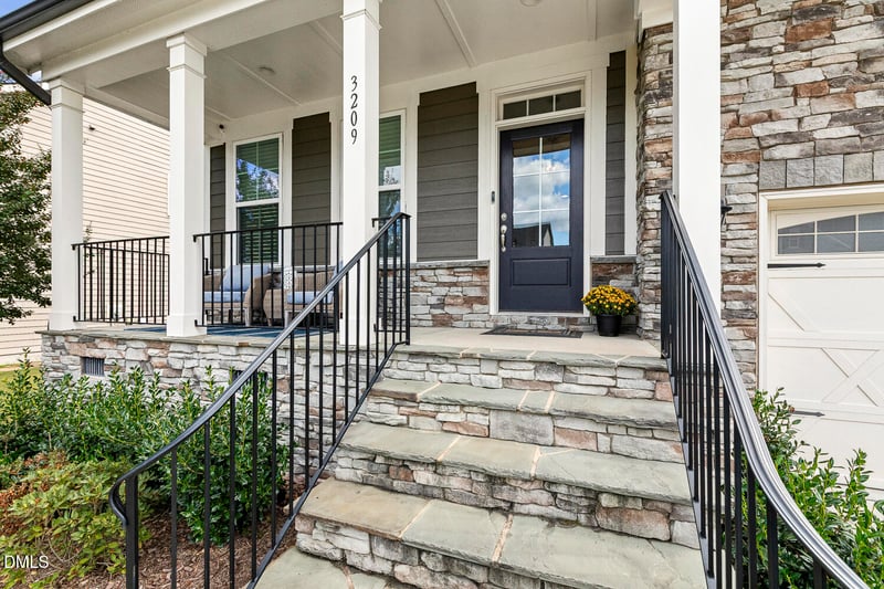 3209 Curling Creek Dr, Apex, NC 27502