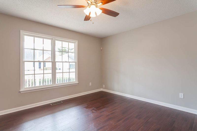 3209 Ferdilah Ln, Raleigh, NC 27610