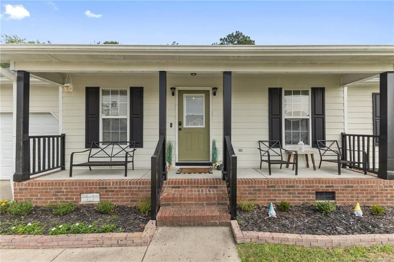 3209 Nontucket Ln, Hope Mills, NC 28348