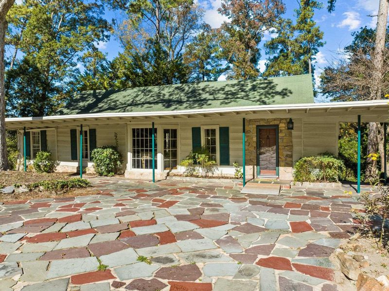 3209 Timberlake Rd, Raleigh, NC 27604