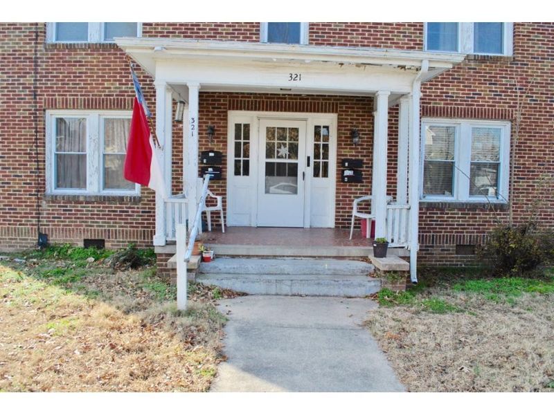321 E 5th St, Burlington, NC 27215