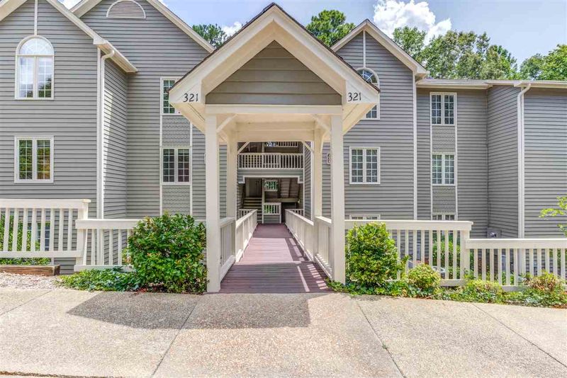 321-B Glen Echo Ln #B, Cary, NC 27518