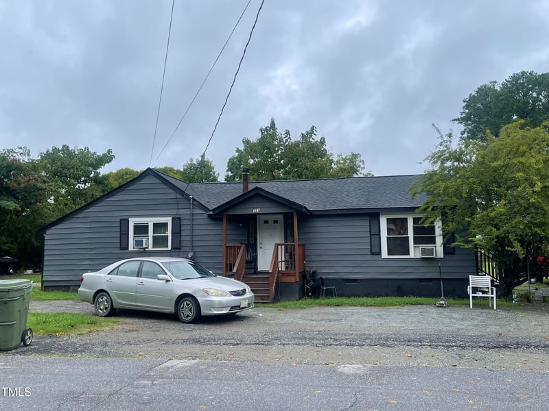 321 Blalock St, Holly Springs, NC 27540