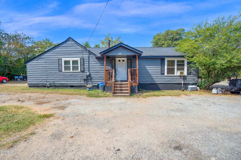 321 Blalock St, Holly Springs, NC 27540