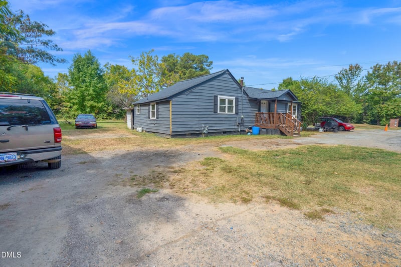 321 Blalock St, Holly Springs, NC 27540