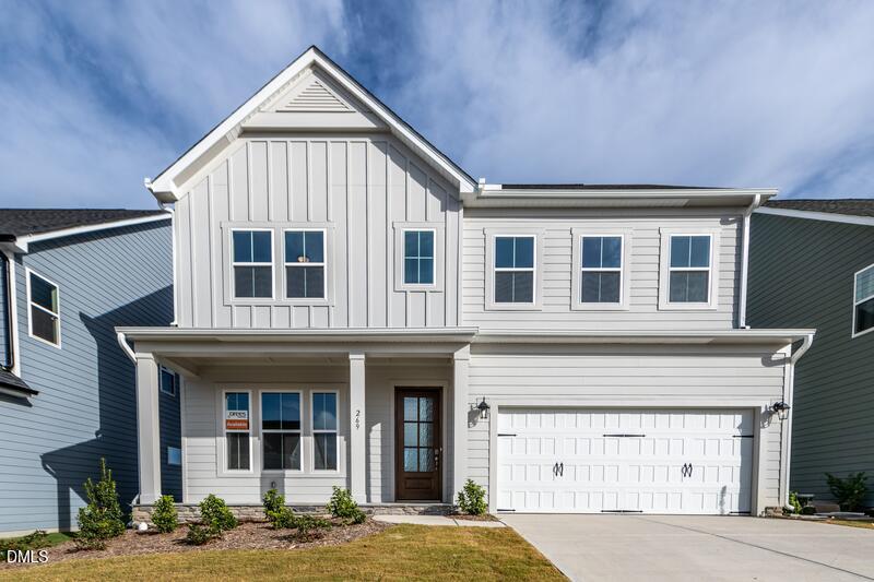 321 Blalock St, Holly Springs, NC 27540