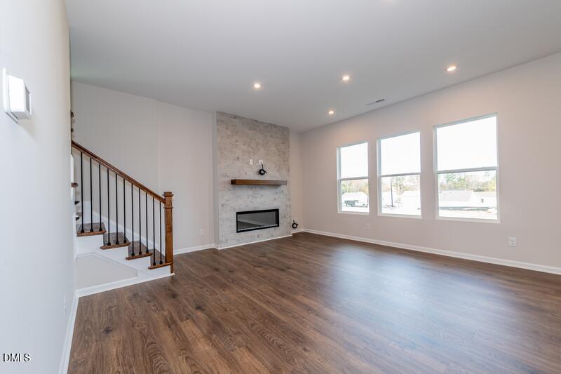 321 Blalock St, Holly Springs, NC 27540