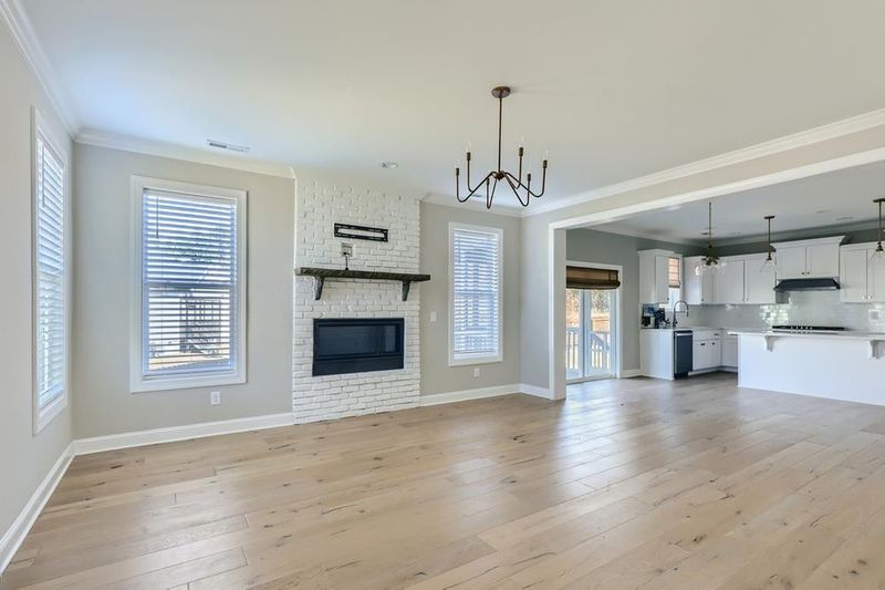 321 Bridge Point Dr, Rolesville, NC 27571