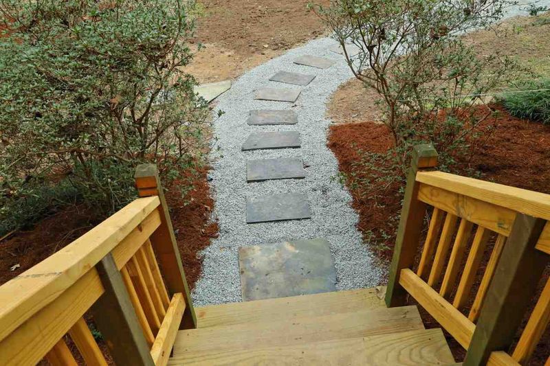 321 Carlton Dr, Chapel Hill, NC 27516