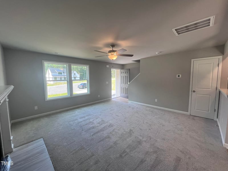 321 Constellation Ct, Benson, NC 27504