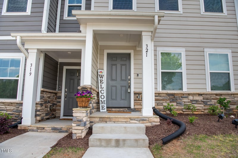321 Devon Cliffs Dr, Wake Forest, NC 27587