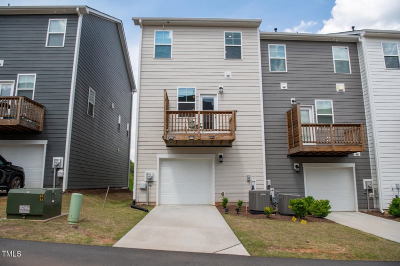 321 Devon Cliffs Dr, Wake Forest, NC 27587