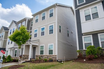321 Devon Cliffs Dr, Wake Forest, NC 27587