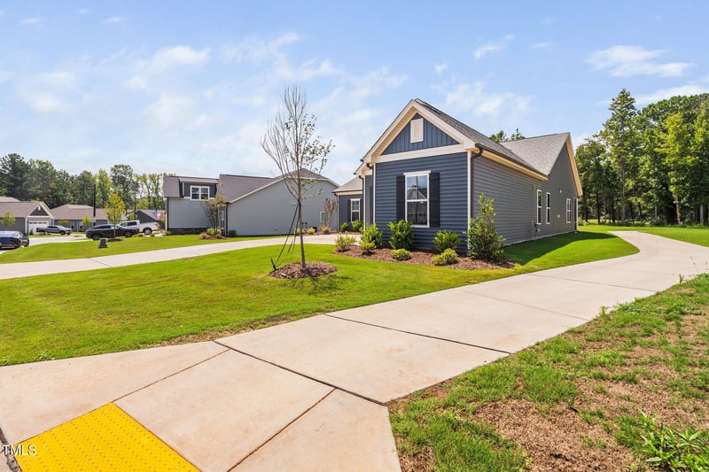 321 Falls Village Dr, Durham, NC 27704