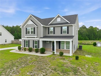 321 Gadson Dr, Hope Mills, NC 28348