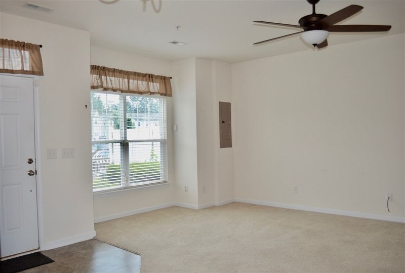 321 Gilman Ln #101, Raleigh, NC 27610
