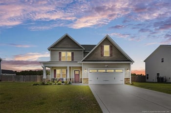 321 Glee St, Hope Mills, NC 28348