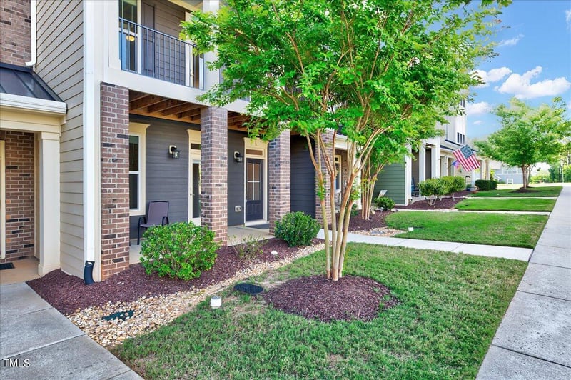 321 Old Ride Dr, Holly Springs, NC 27540