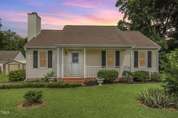 321 Raleigh St, Holly Springs, NC 27540