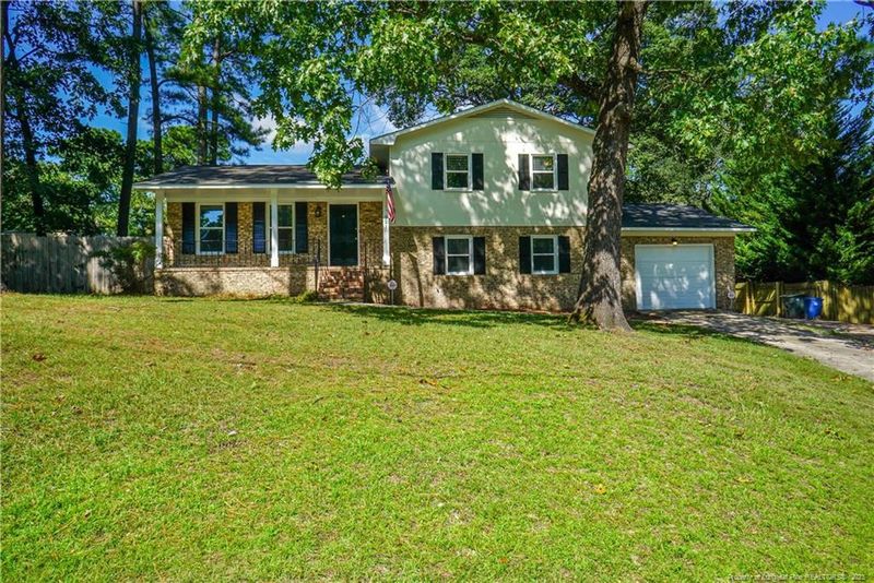 321 Randolph Ave, Fayetteville, NC 28311