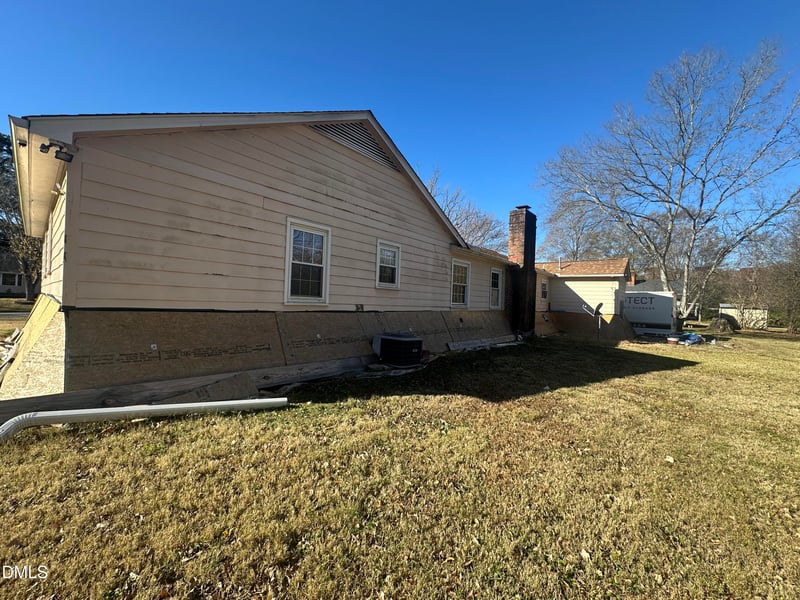 321 Rippling Stream Rd, Durham, NC 27704