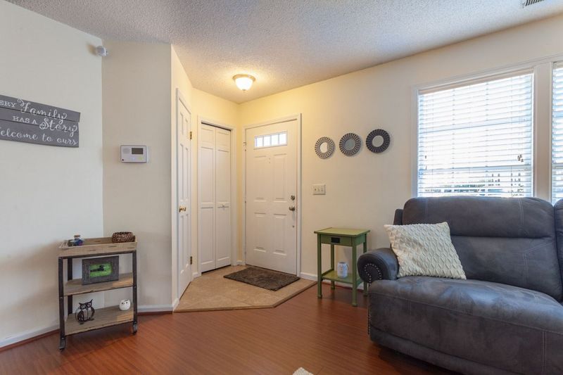 321 Riverwalk Cir, Cary, NC 27511
